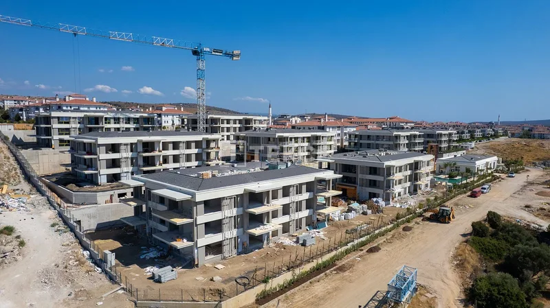 Apartments Close to the Sea in a Gated Complex in Çeşme