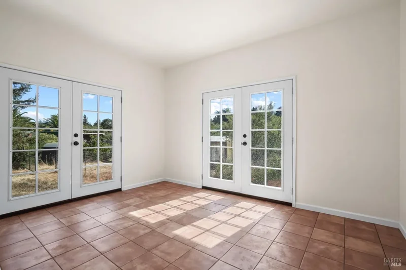 5300 Gravenstein Highway S, Sebastopol, California, United States. - Photo 26