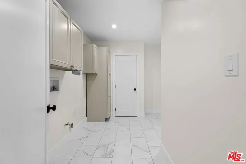 4204 Olympiad Drive, Los Angeles, California, United States. - Photo 3