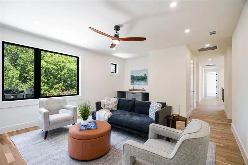 5836 Kenwood Avenue, Dallas, Texas, United States. - Photo 19