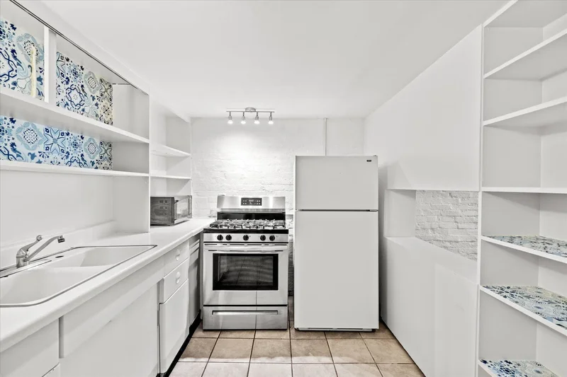 2637 Garfield Street NW , Washington, DC 20008, Washington, District of Columbia, United States. - Photo 28
