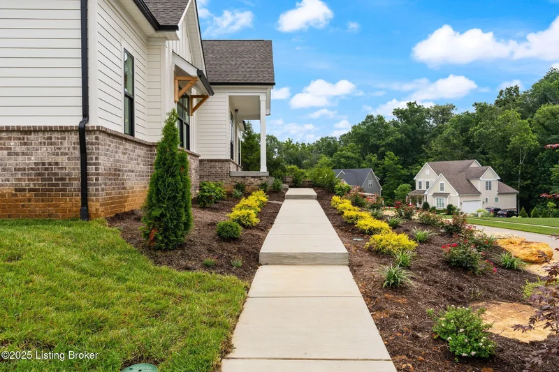 3015 Heather Green Blvd, La Grange, KY 40031, La Grange, Kentucky, United States. - Photo 4