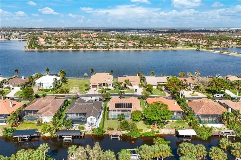 5411 Harborage DR, Fort Myers, Florida, United States. - Photo 33