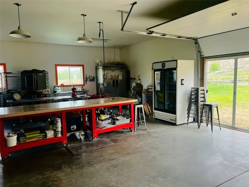 6219 Sundown Road, Thompson-Nicola I (Blue Sky C*, British Columbia, Canada. - Photo 8