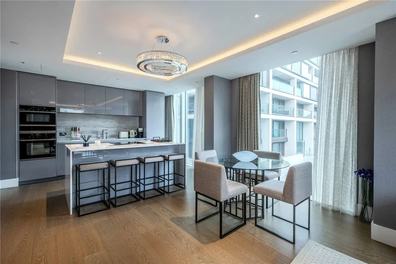 Apartment - London