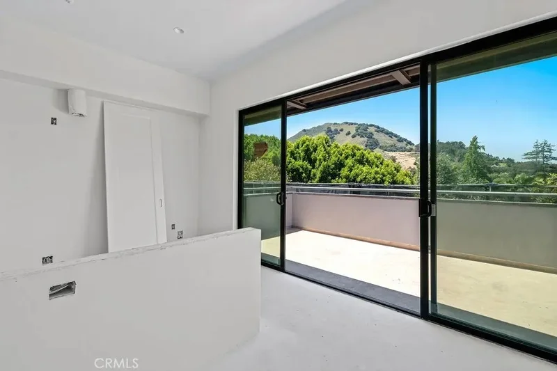 581 Higuera Street 307, San Luis Obispo, California, United States. - Photo 2