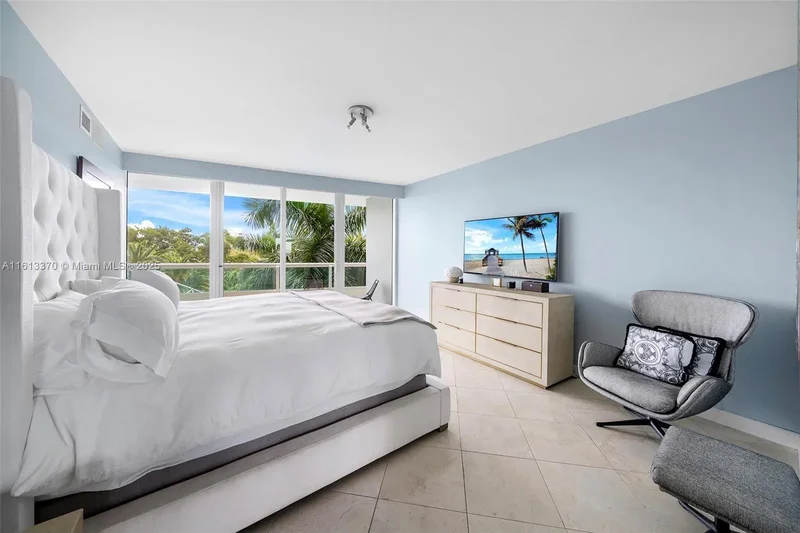 1643 Brickell Ave 704, Miami, Florida, United States. - Photo 25