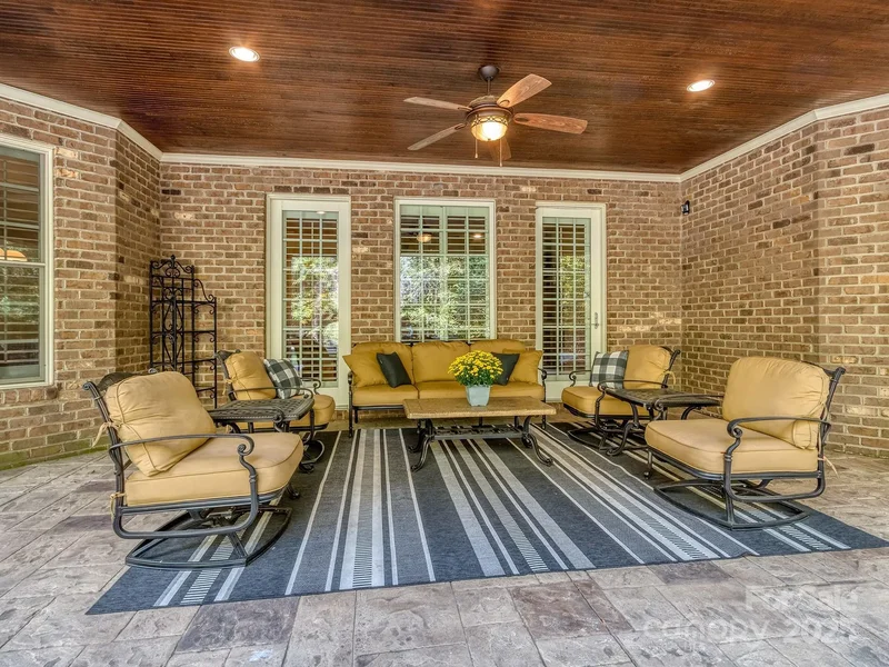 5554 Meadow Haven Lane, Charlotte, NC 28270, Charlotte, North Carolina, United States. - Photo 32