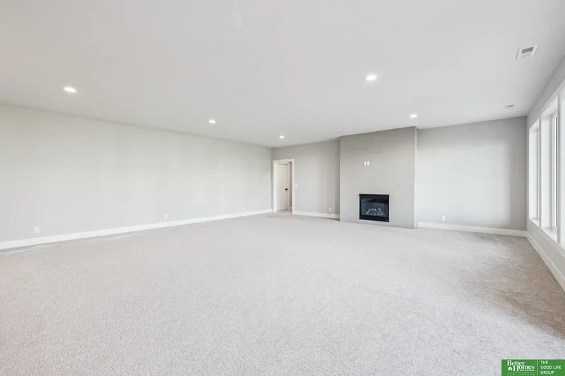 3306 S 212th Street, Elkhorn, NE 68022, Omaha, Nebraska, United States. - Photo 16