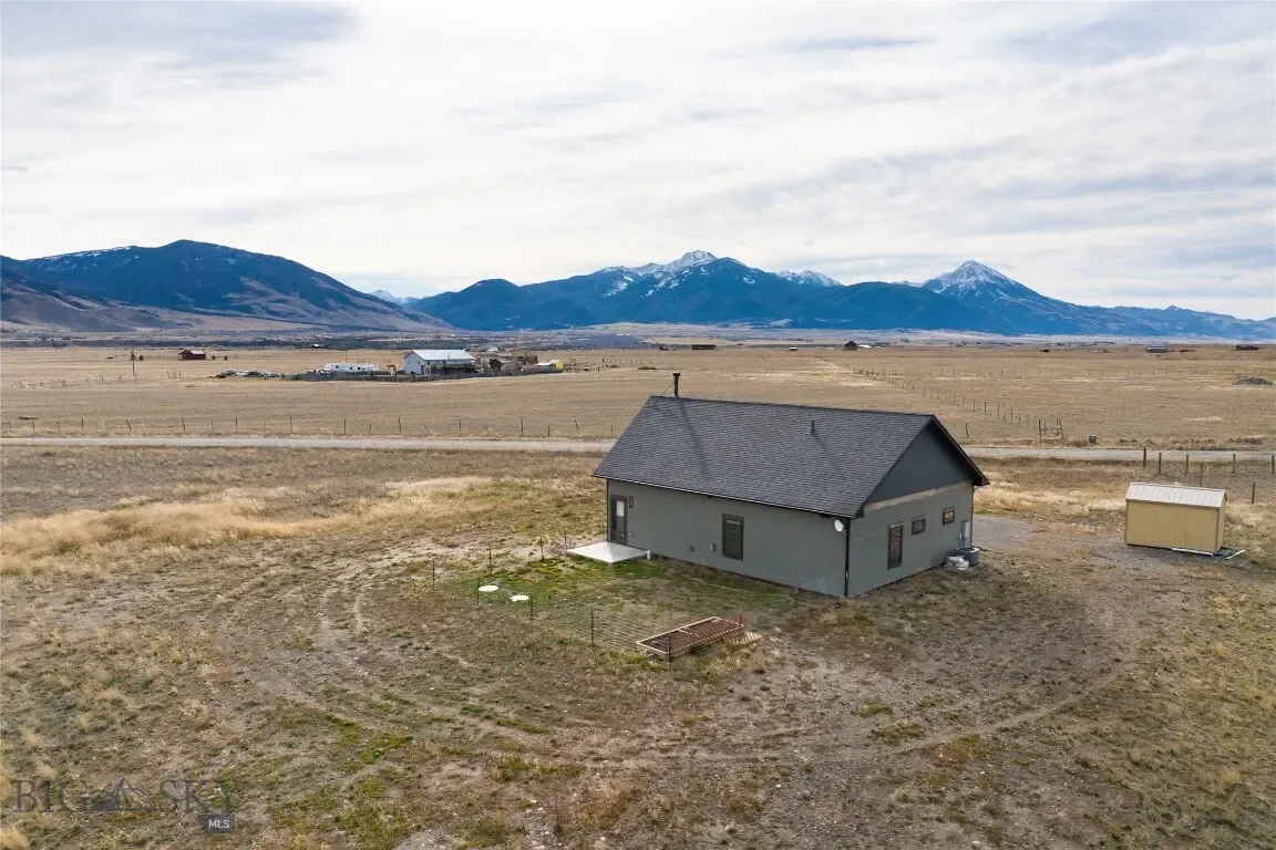 138 Inverness, Livingston, Montana, United States. - Photo 39