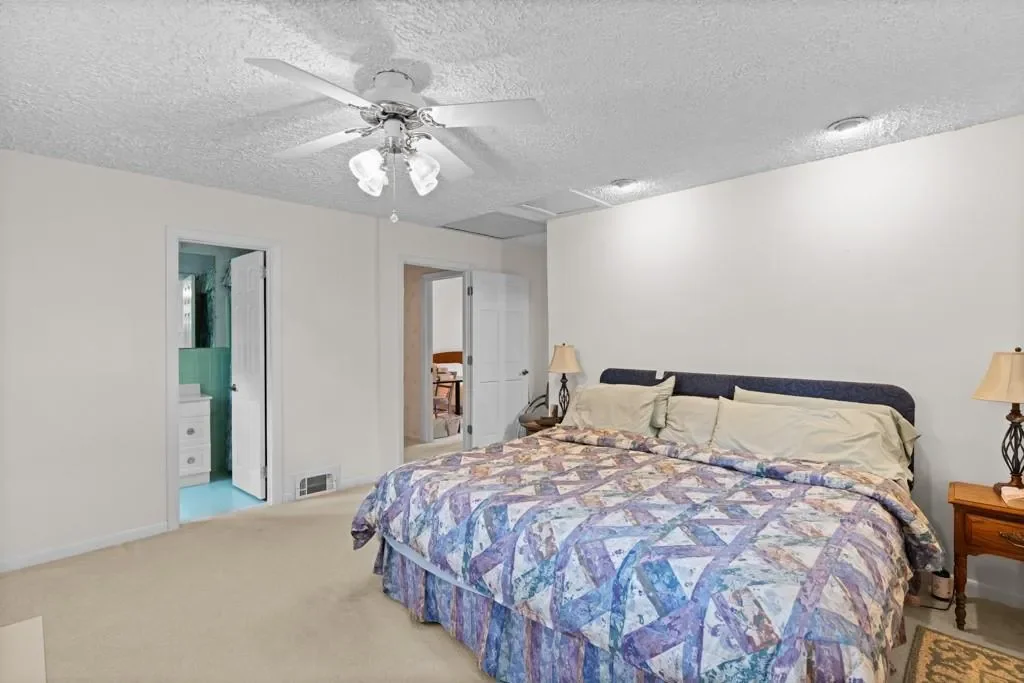 881 Rockbridge Road SW, Stone Mountain, Georgia, United States. - Photo 13
