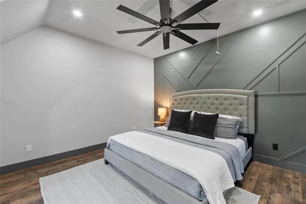 807 Midway, Tool, Texas, United States. - Photo 18