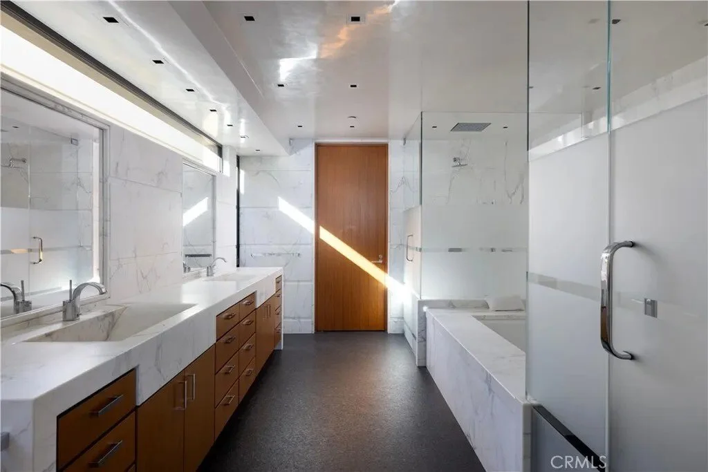 2526 Riviera Drive, Laguna Beach, California, United States. - Photo 26