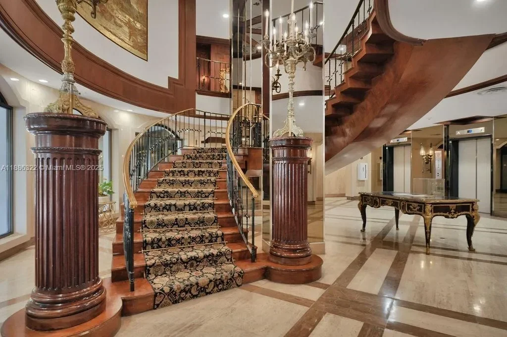 6039 Collins Ave 1126, Miami Beach, Florida, United States. - Photo 45