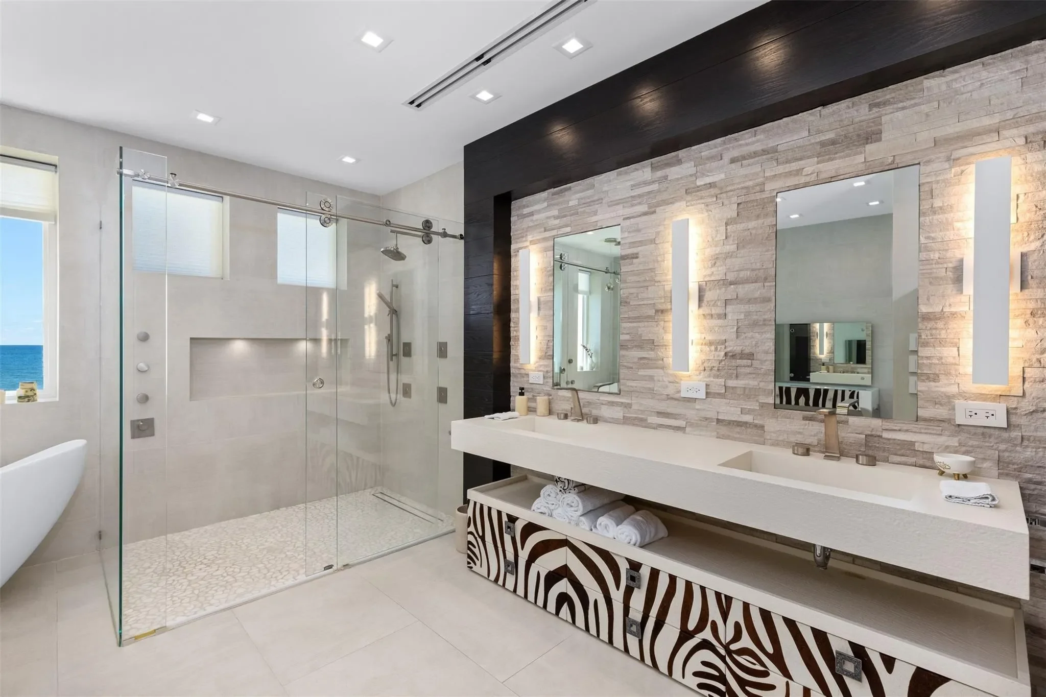 2140 N Ocean Blvd #V, Wilton Manors, Florida, United States. - Photo 26