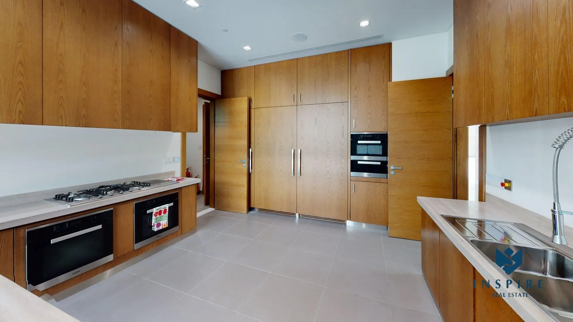 Gallery photo 12