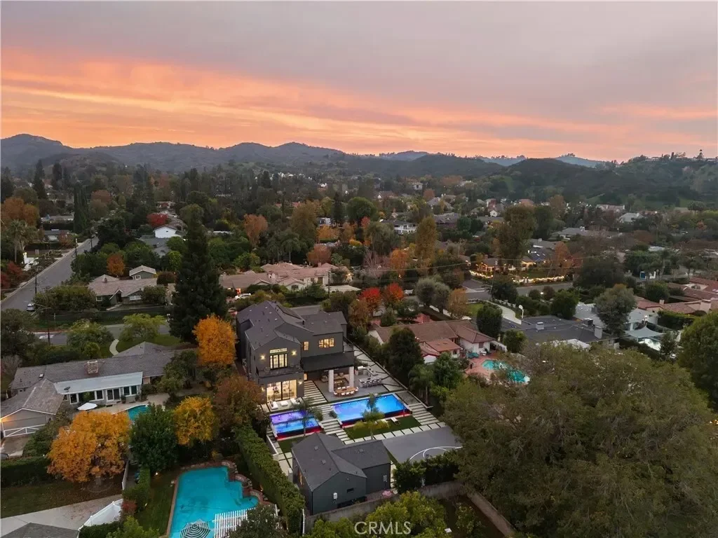 20511 Wells Drive, Los Angeles, California, United States. - Photo 50