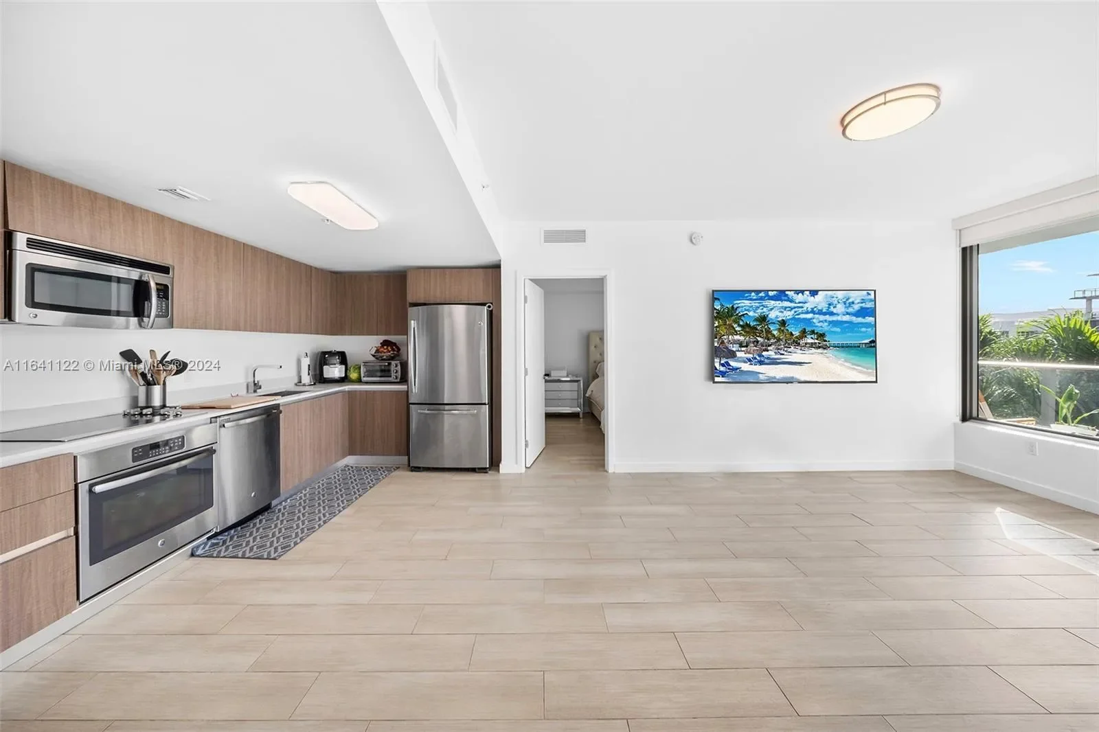 1600 SW 1st Ave 614, Miami, Florida, United States. - Photo 29