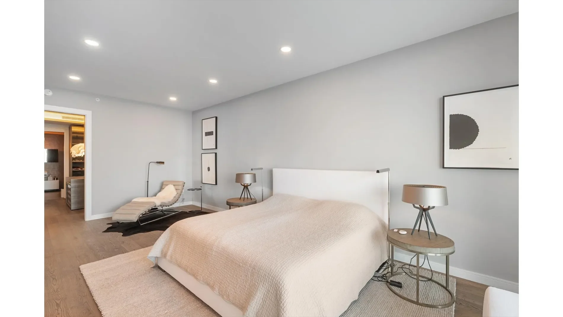 100 S Pointe Dr, Miami Beach, Florida, United States. - Photo 13