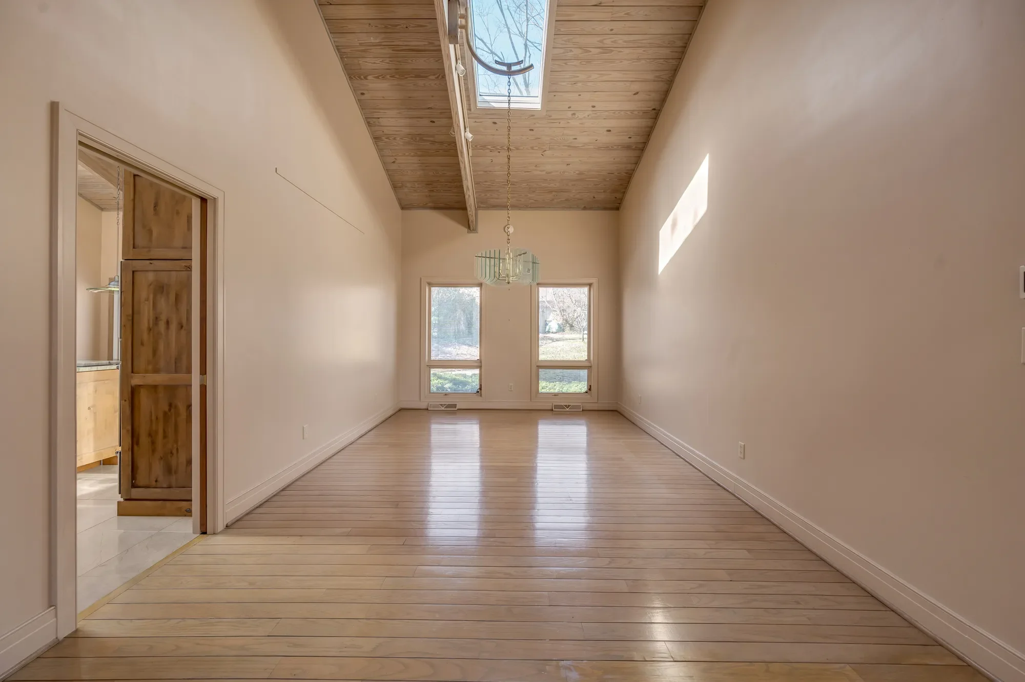 1404 Meganwood Circle, Lexington, KY 40502, Lexington, Kentucky, United States. - Photo 17