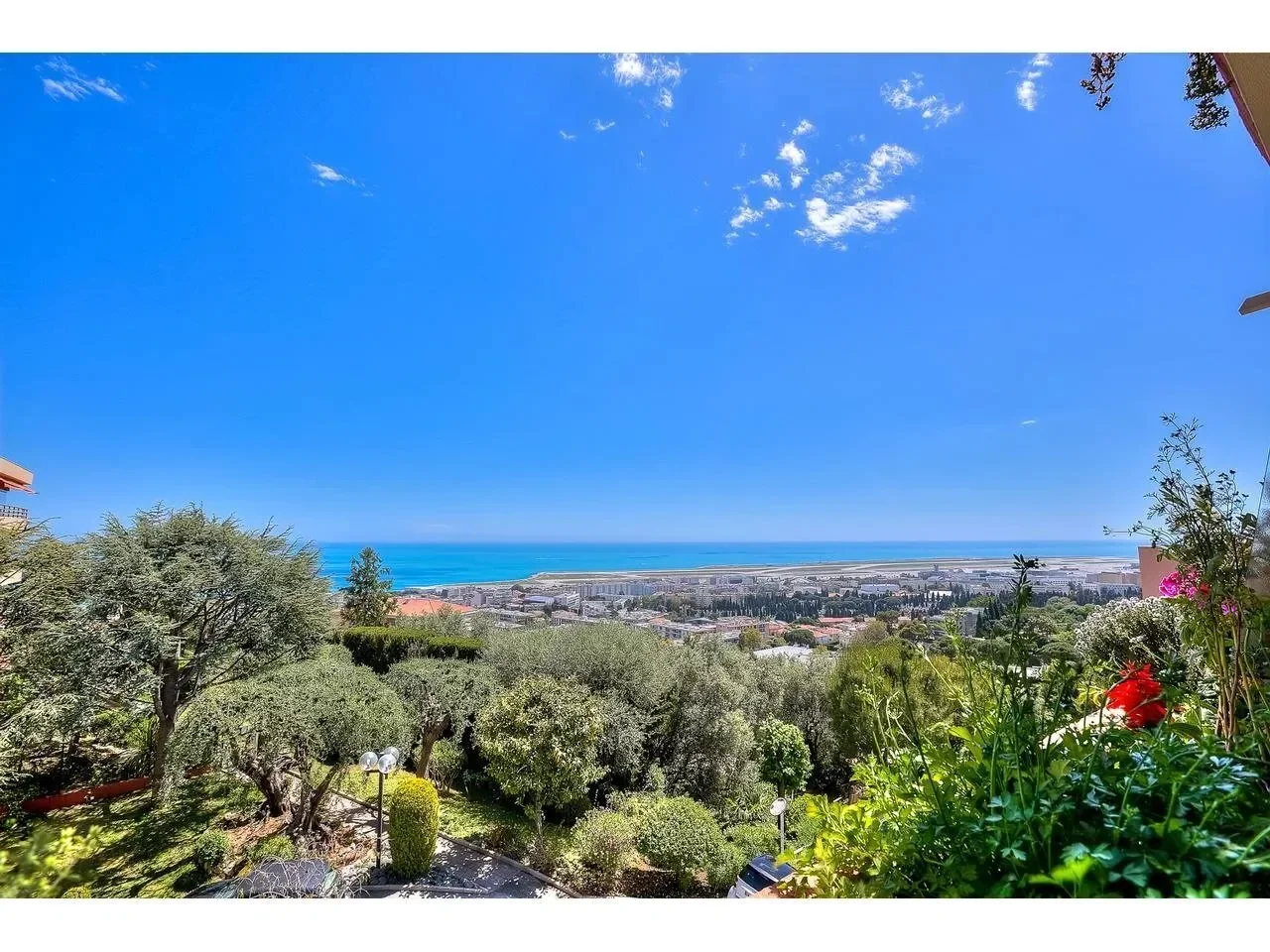 Nice, Provence-Alpes-Côte d'Azur, France. - Photo 11