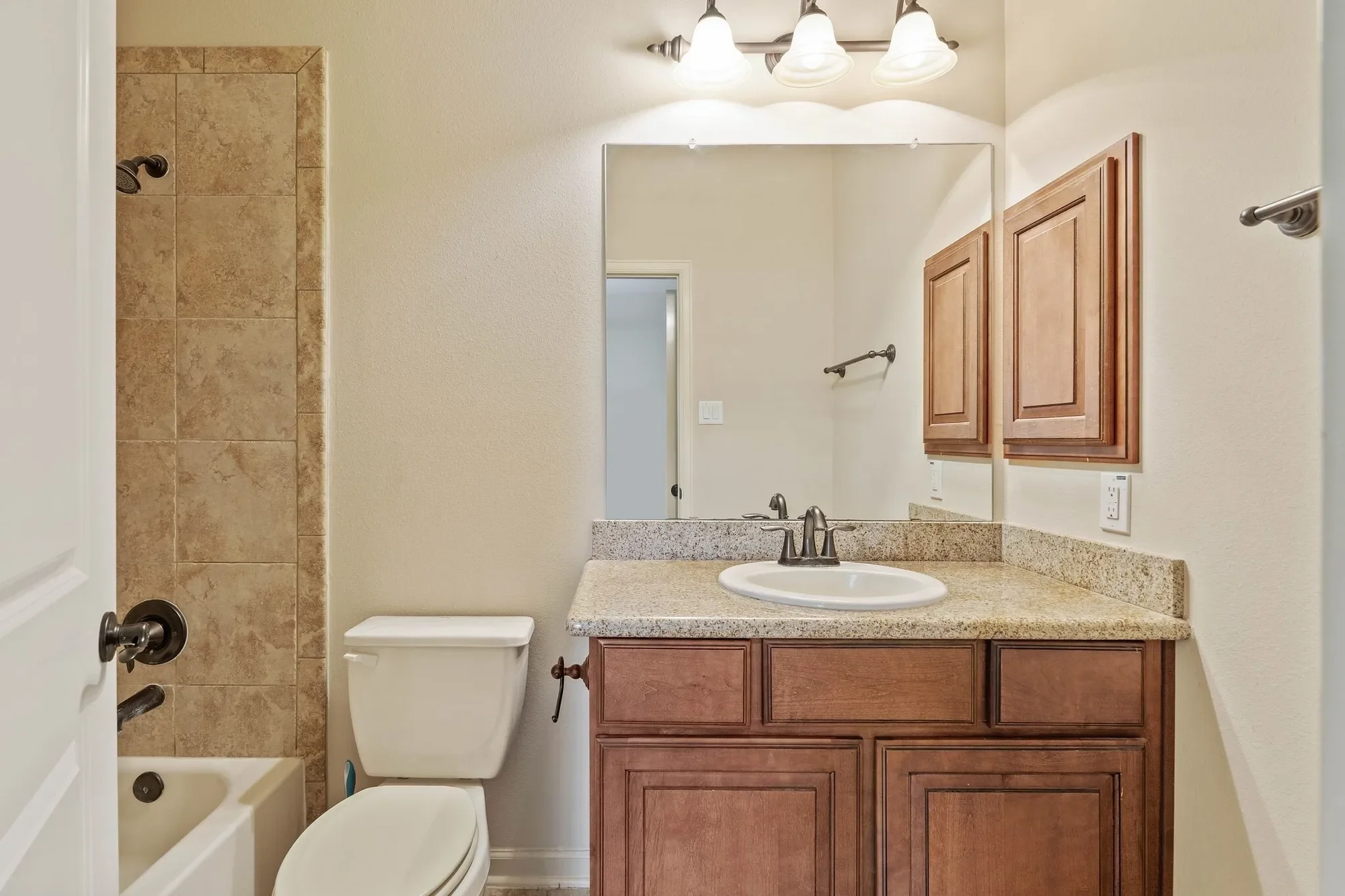 35 N Beech Springs Drive, The Woodlands, TX 77389, The Woodlands, Texas, United States. - Photo 29