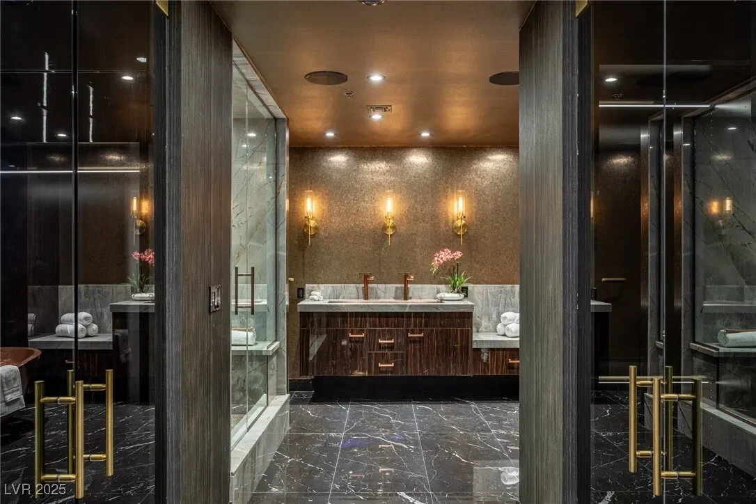 4575 Dean Martin Drive 1909, Las Vegas, Nevada, United States. - Photo 10
