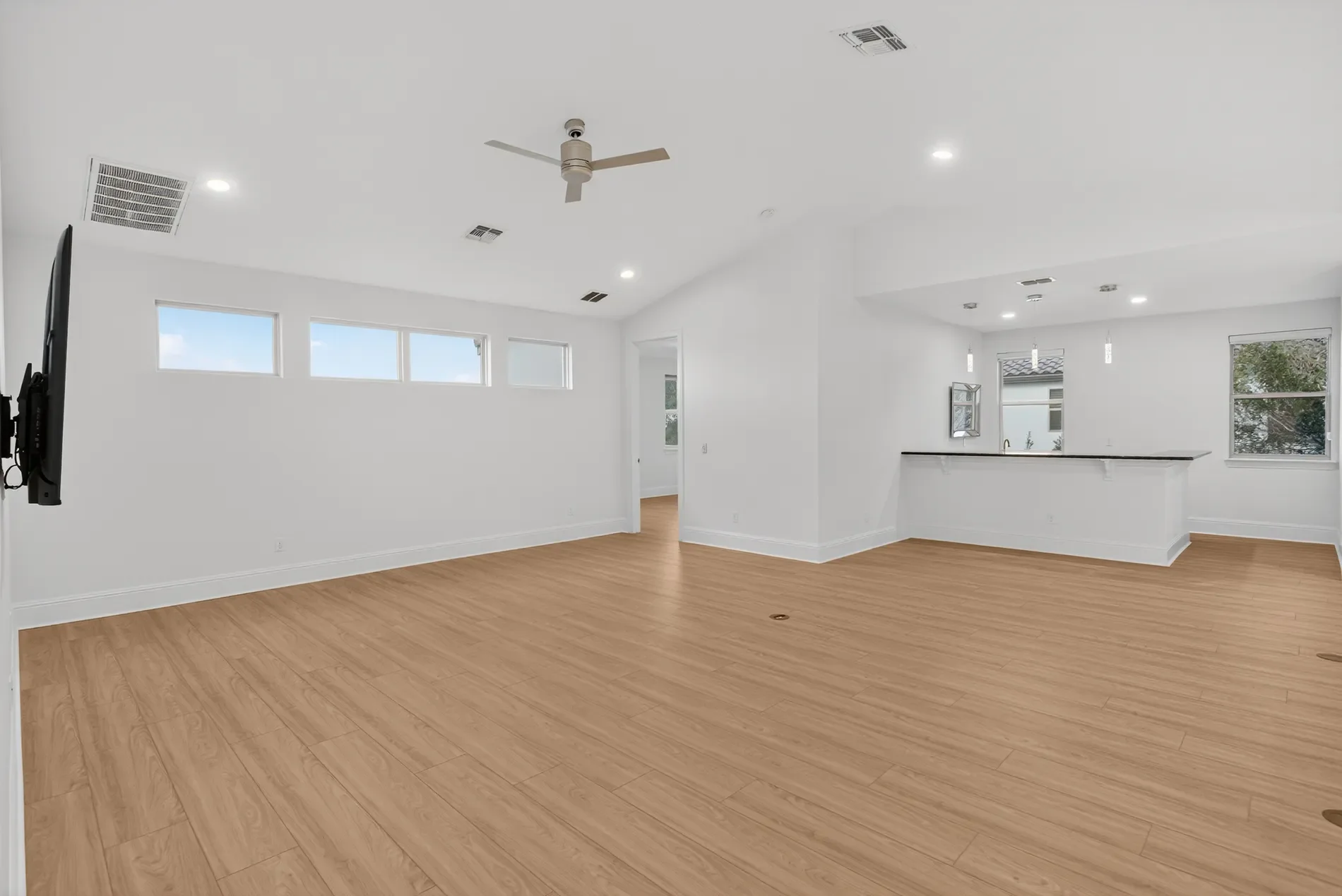 16689 Broadwater Ave, Winter Garden, FL 34787, Winter Garden, Florida, United States. - Photo 36