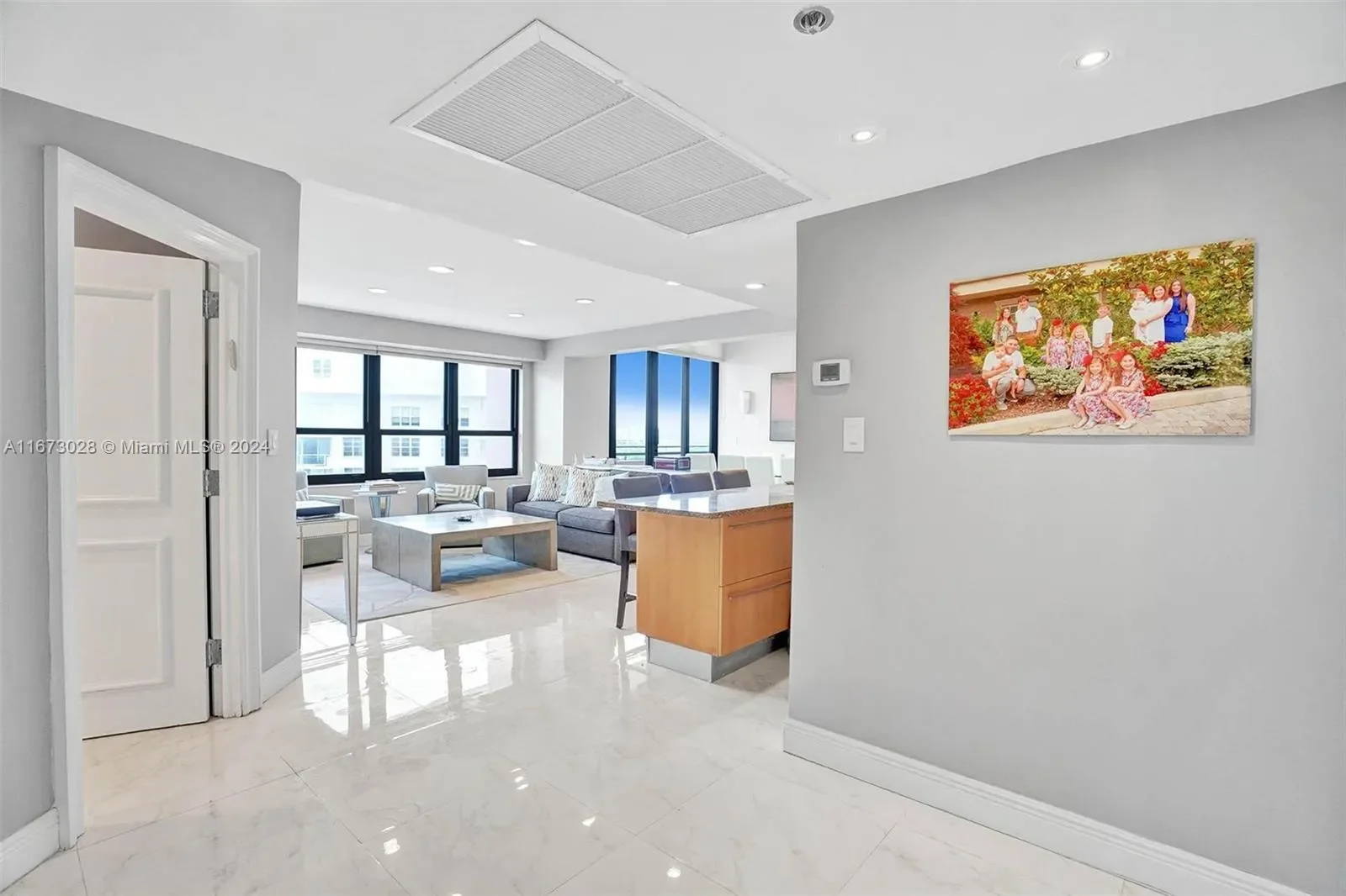 5225 Collins Ave PH7, Miami Beach, Florida, United States. - Photo 31