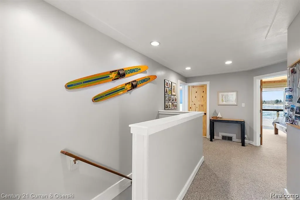 222 Ackerson Lake Drive, Jackson, MI 49201, Leoni, Michigan, United States. - Photo 5