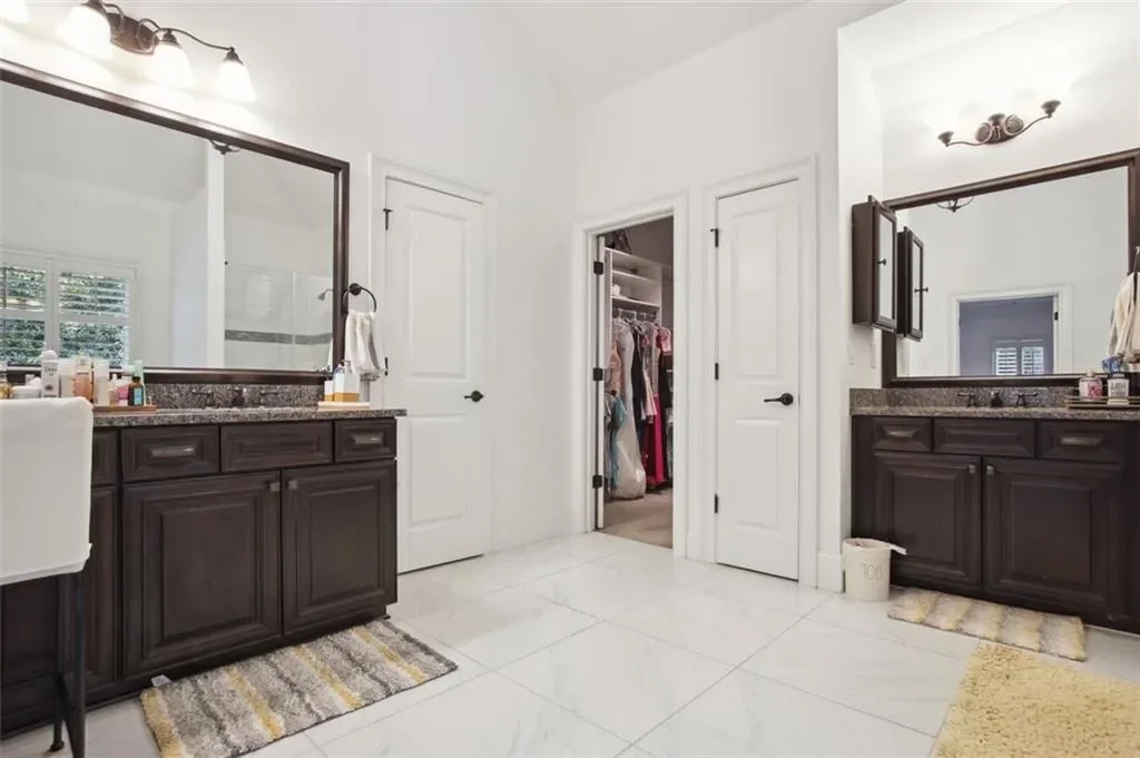 525 FOREST HILLS Drive, Atlanta, Georgia, United States. - Photo 15