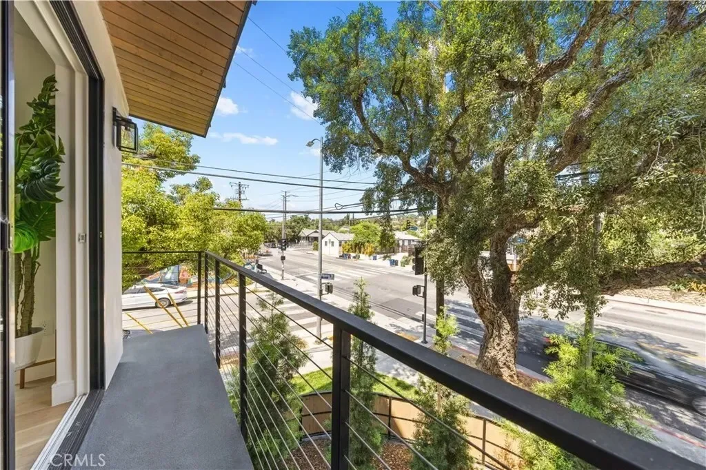 6050 E Burwood Avenue, Los Angeles, California, United States. - Photo 15