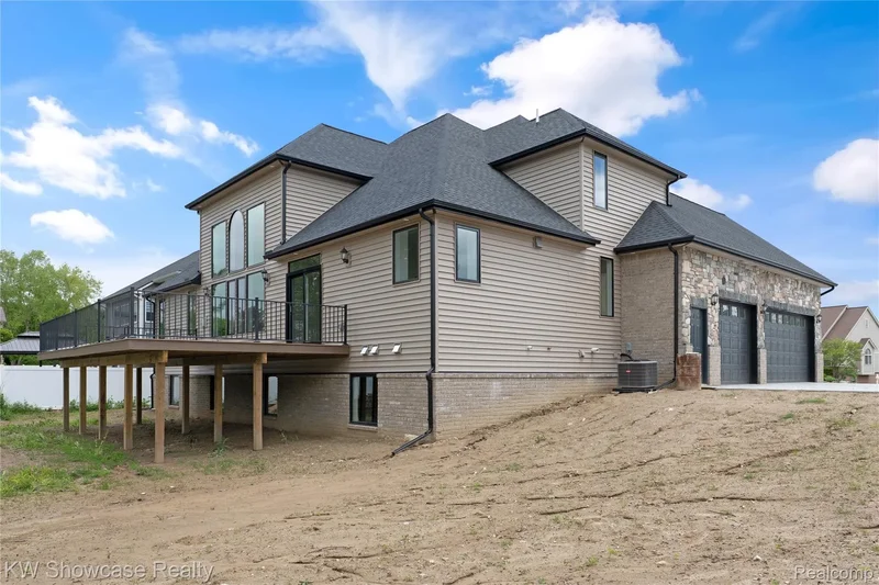 5245 BUELL Drive, Commerce Twp, MI 48382, Commerce Charter Township, Michigan, United States. - Photo 23