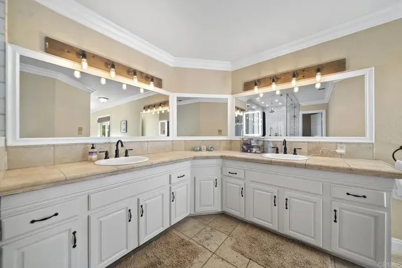 1569 Via Monserate, Fallbrook, California, United States. - Photo 29