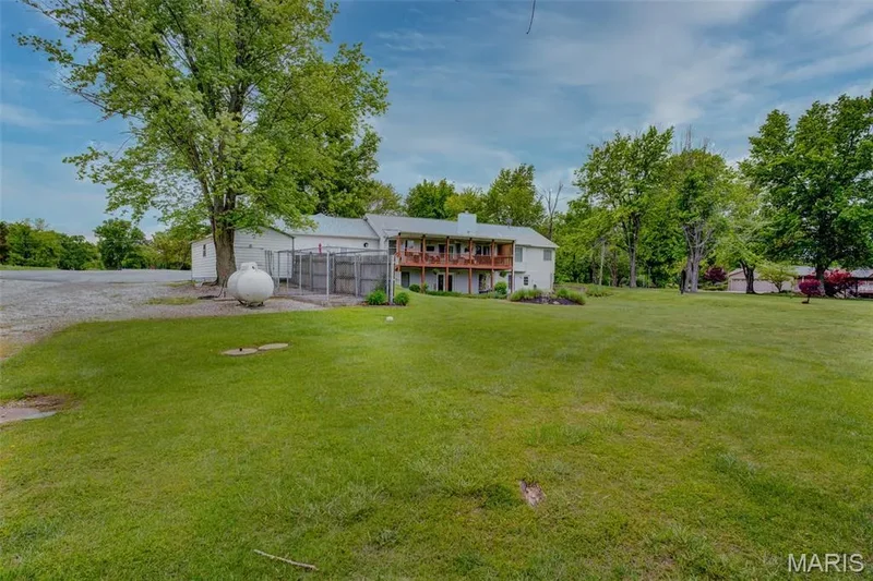 4075 Highway D, Defiance, Missouri, United States. - Photo 64