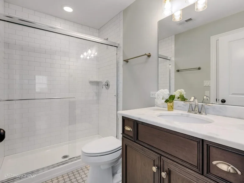 4 Oxford Avenue, Clarendon Hills, Illinois, United States. - Photo 23