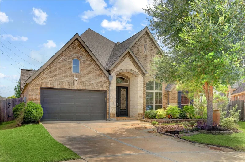 4 Bedrooms Single Family Detached