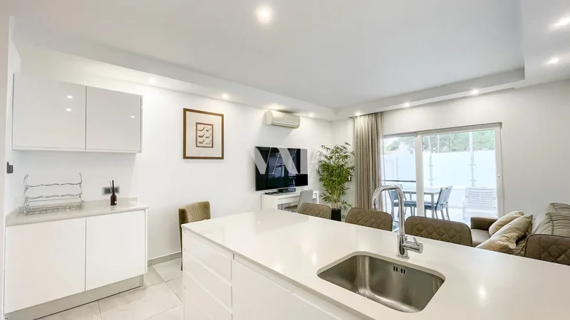 Renovated 1+1 Bedroom Duplex Apartment with Terrace in Vale do Lobo