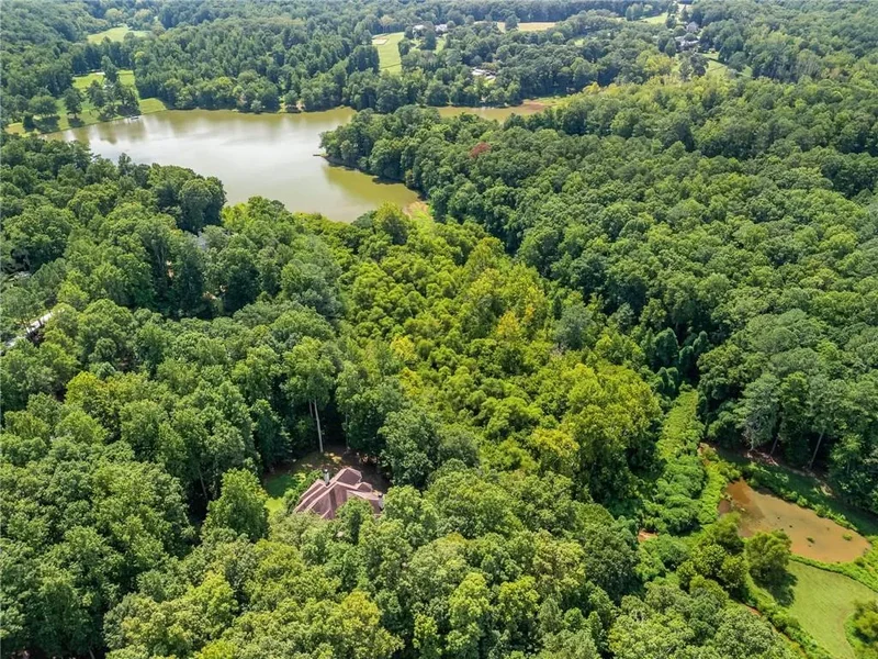 221 Allmond Lane, Alpharetta, GA 30004, Milton, Georgia, United States. - Photo 52