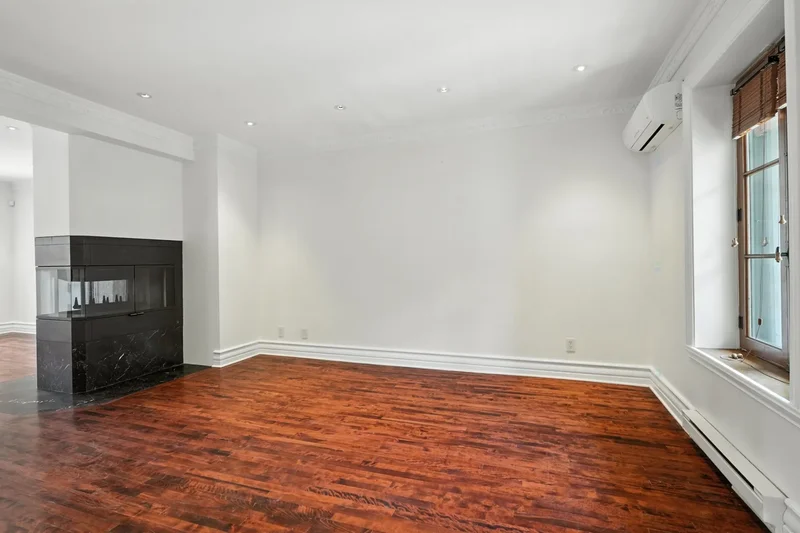 424 Rue du Champ-de-Mars, Montréal, Quebec, Canada. - Photo 15
