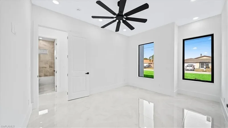 526 SE 4th ST, CAPE CORAL, FL 33990, Cape Coral, Florida, United States. - Photo 21