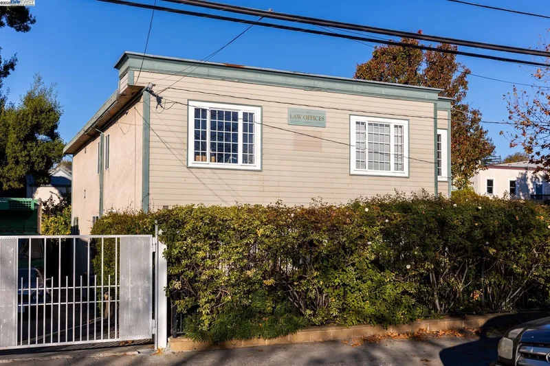 54 Railroad Ave, Richmond, California, United States. - Photo 2