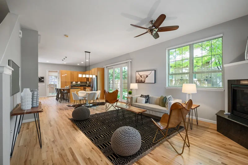 Open Concept Floor Plan With Great Outside Space!