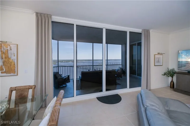 2104 W 1st Street , 3103, Fort Myers, FL 33901, Fort Myers, Florida, United States. - Photo 14