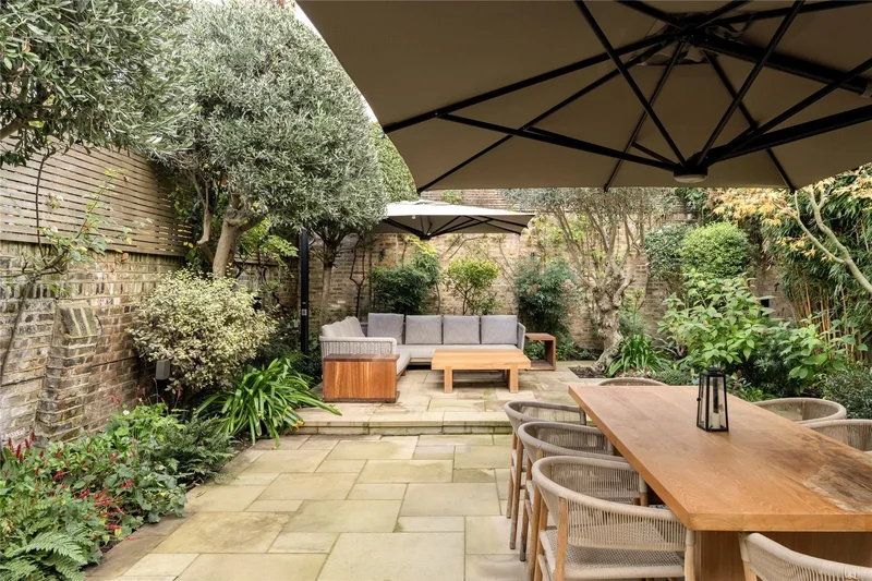 Addison Avenue, London, London, England, United Kingdom. - Photo 3