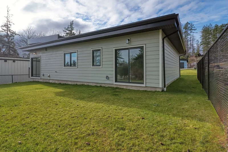 5416 Stellar Way, Sechelt, BC V7Z 0M1, Sechelt, British Columbia, Canada. - Photo 8