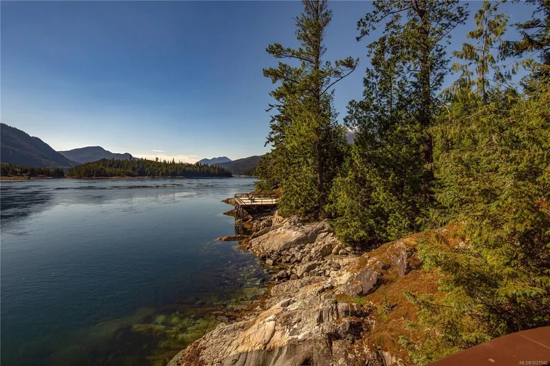 1 Stuart Island, Alert Bay, British Columbia, Canada. - Photo 87