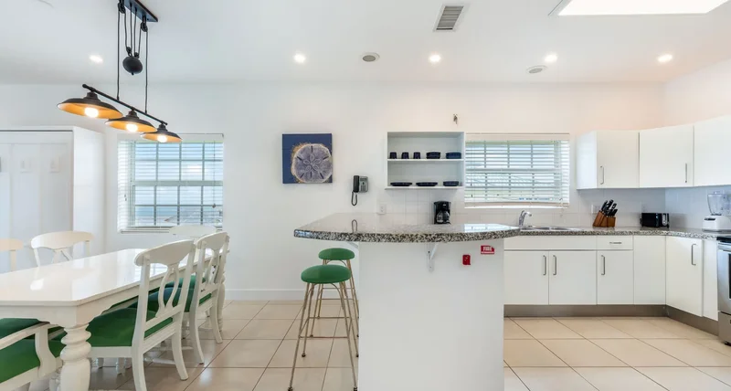 East End, East End, East End, Cayman Islands. - Photo 19