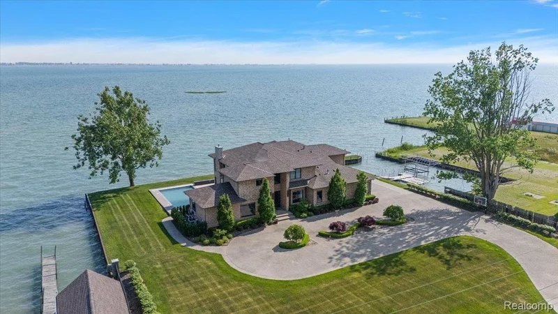 8349 Dixie Highway, Ira Township, MI 48023, 48166, Michigan, United States. - Photo 1