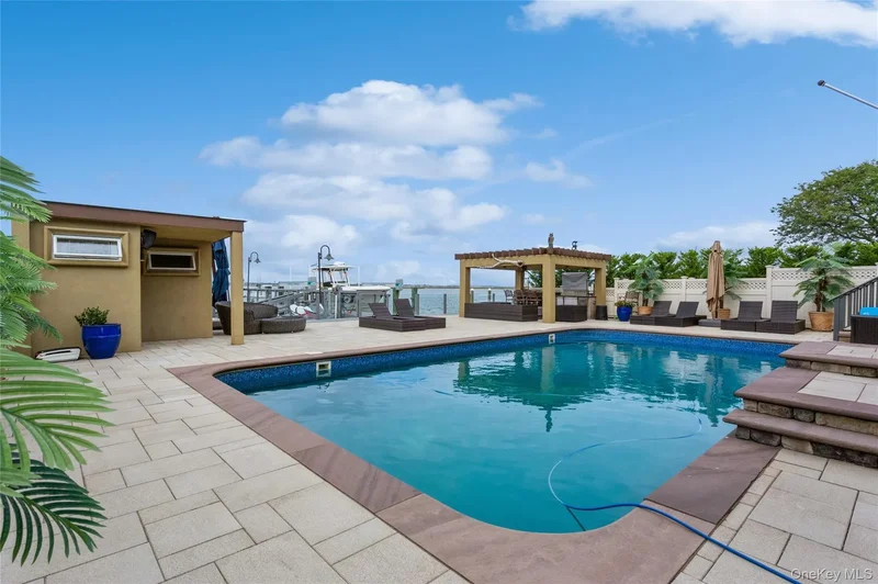319 Harbor Drive, Long Beach, New York, United States. - Photo 4